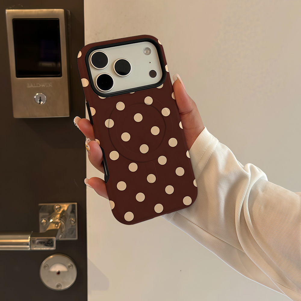 Brązowo-beżowe etui na telefon – Apple Iphone 15 recenzja i cena